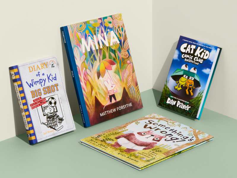 Livres pour enfants contre un mur